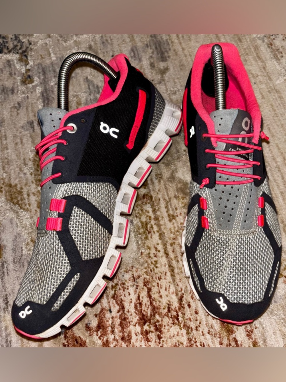 On Cloud Gray/Hot Pink Athletic Shoes - Picture 3 of 6